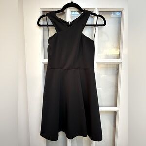 Express Black Criss Cross Front Elegant Black Dress Gold Exposed Zipper Size 4 S